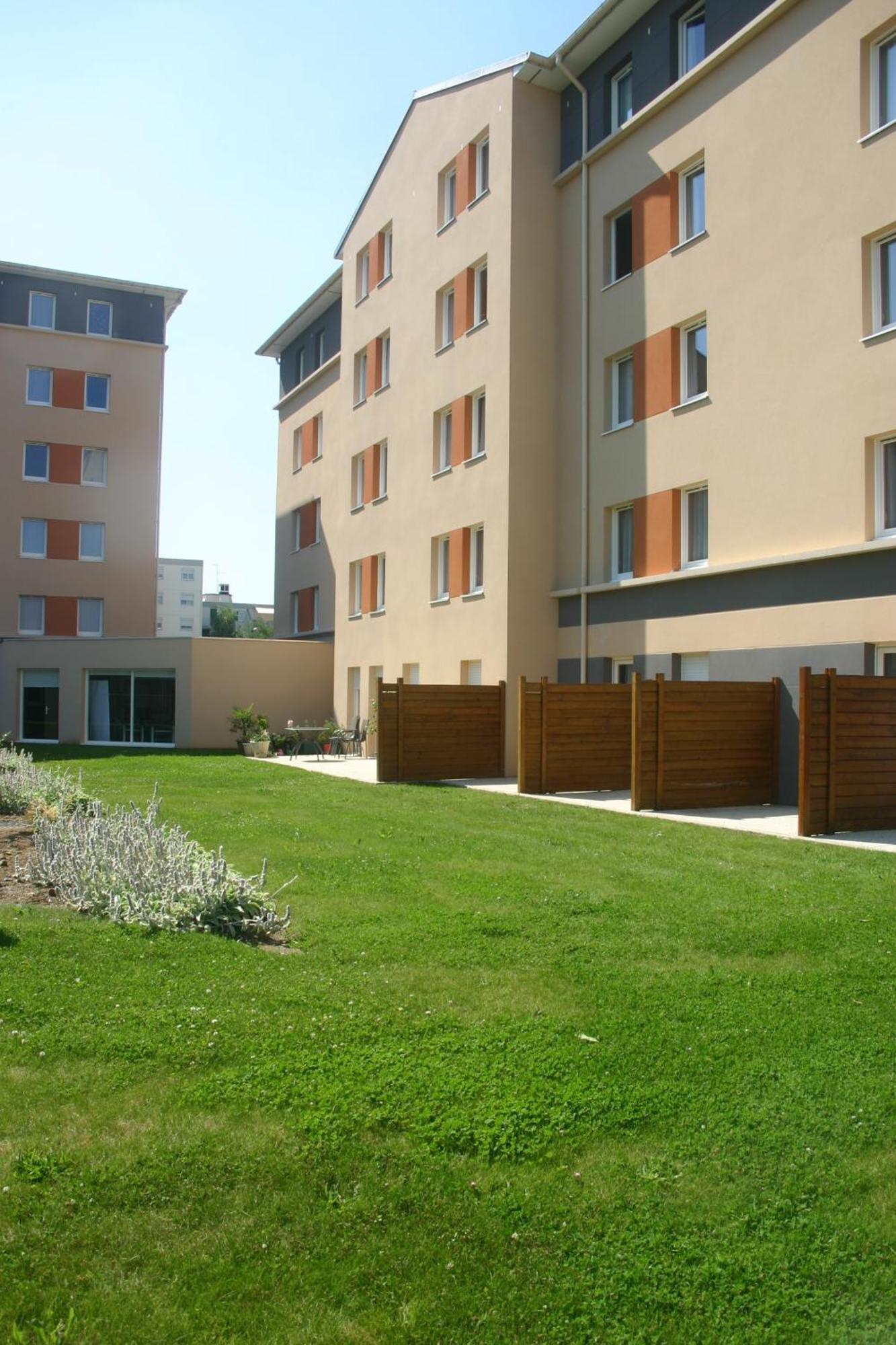 Sejours & Affaires Caen Le Clos Beaumois Exterior photo