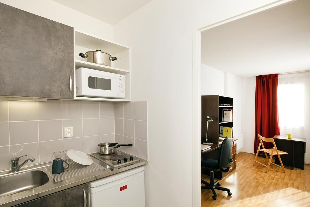 Sejours & Affaires Caen Le Clos Beaumois Exterior photo