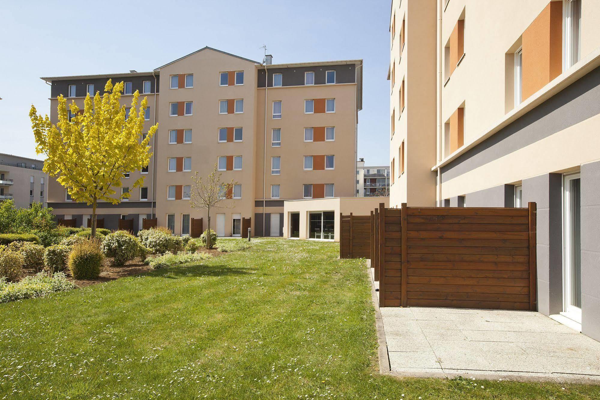 Sejours & Affaires Caen Le Clos Beaumois Exterior photo